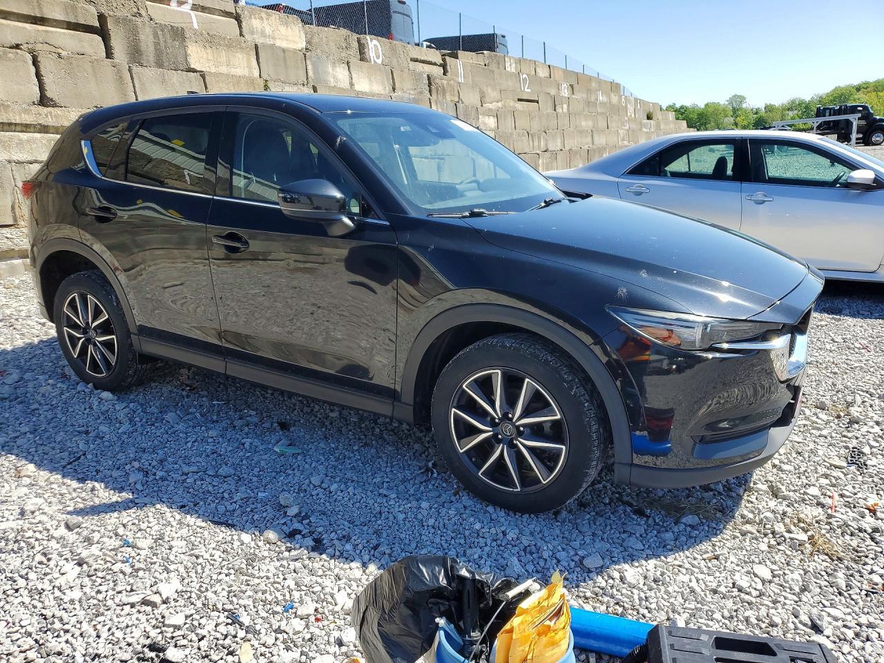 2017 Mazda Cx-5 Grand Touring - Image 4