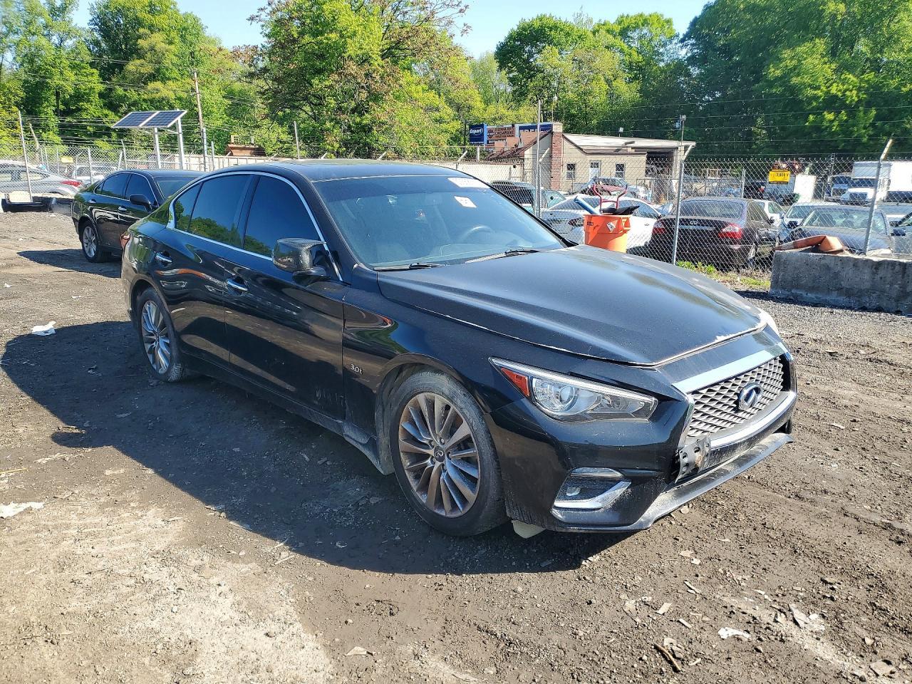 2018 Infiniti Q50 3.0T Luxe - Фото 4