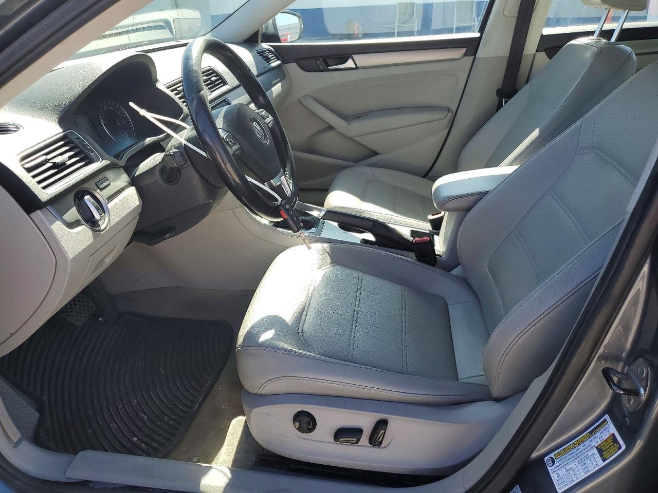 2014 Volkswagen Passat Se - Фото 7