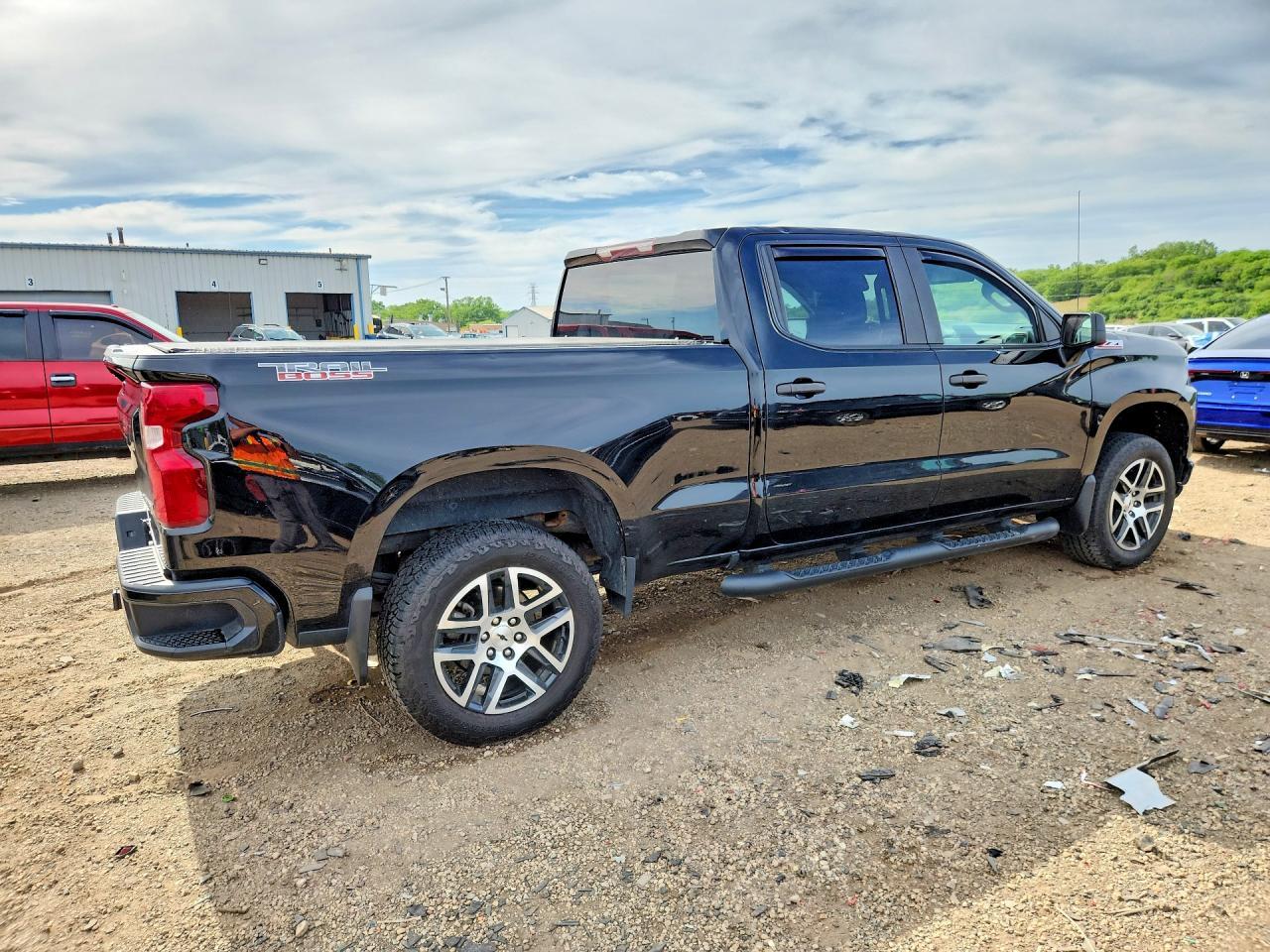 2020 Chevrolet Silverado K1500 Trail Boss Custom - Image 3