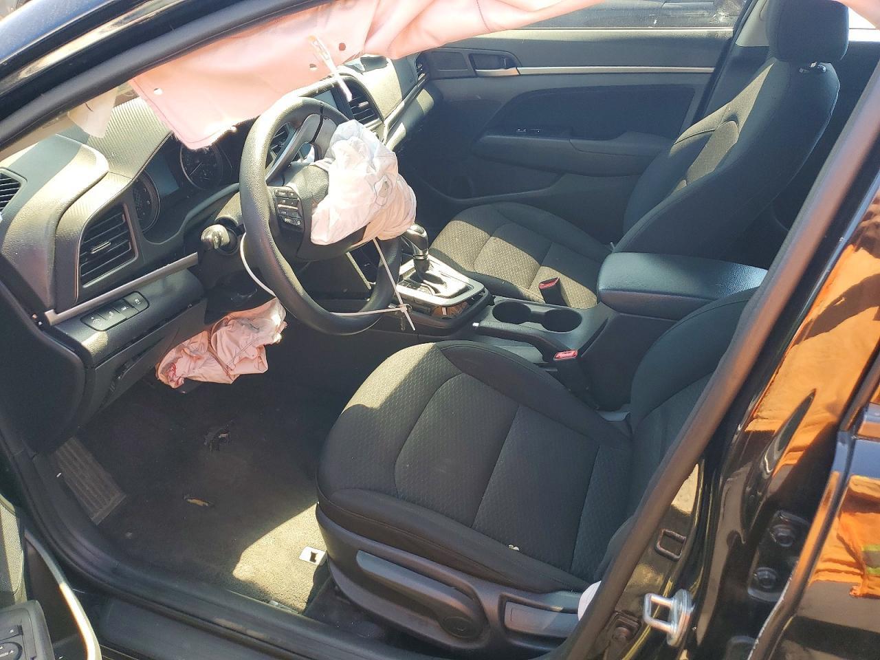 2020 Hyundai Elantra Sel - Фото 7