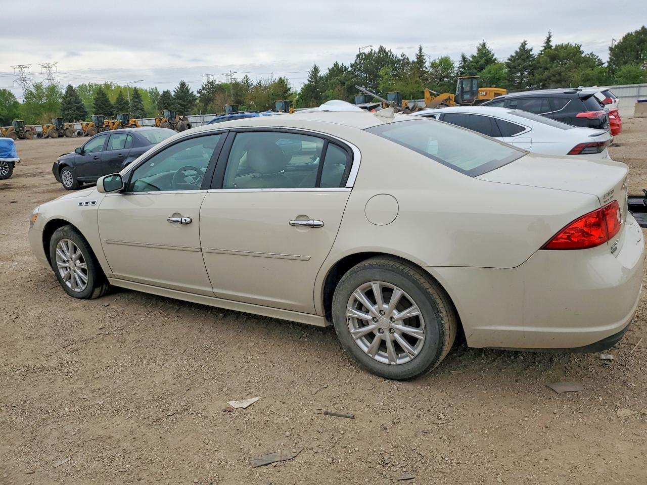 2011 Buick Lucerne Cxl - Фото 2