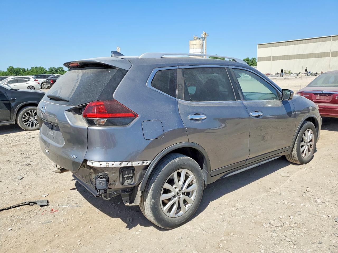 2019 Nissan Rogue Sv - Image 3