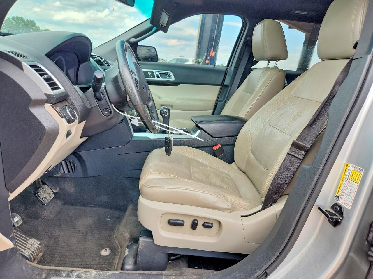 2011 Ford Explorer Limited - Image 7