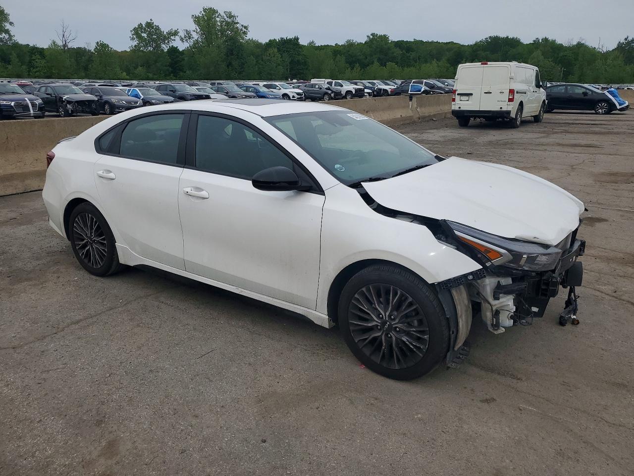 2024 Kia Forte Gt Line - Фото 4