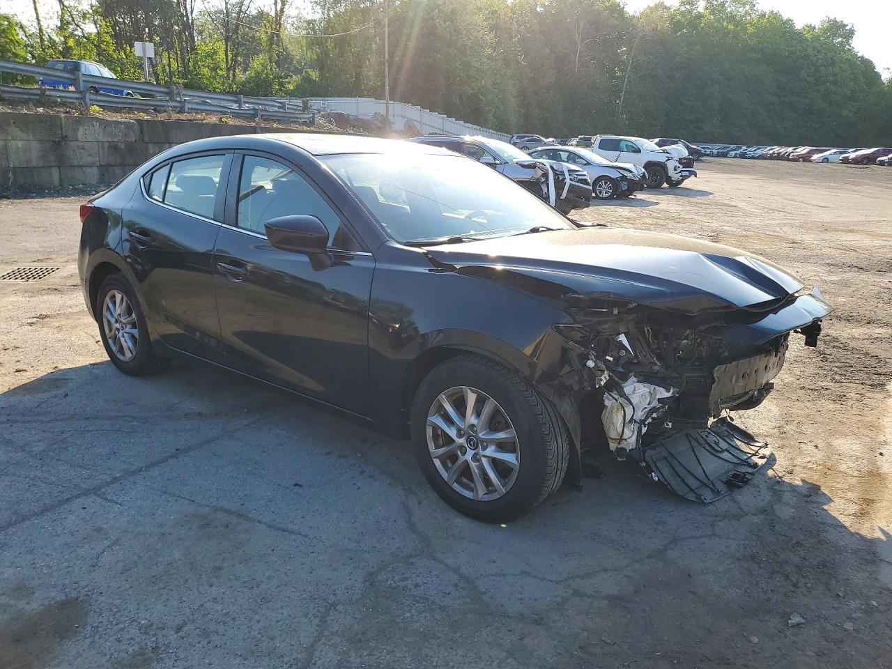 2016 Mazda 3 Touring - Image 4