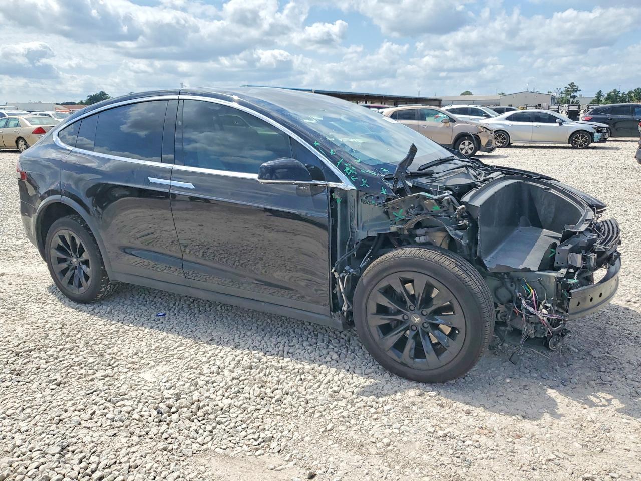 2017 Tesla Model X - Фото 4