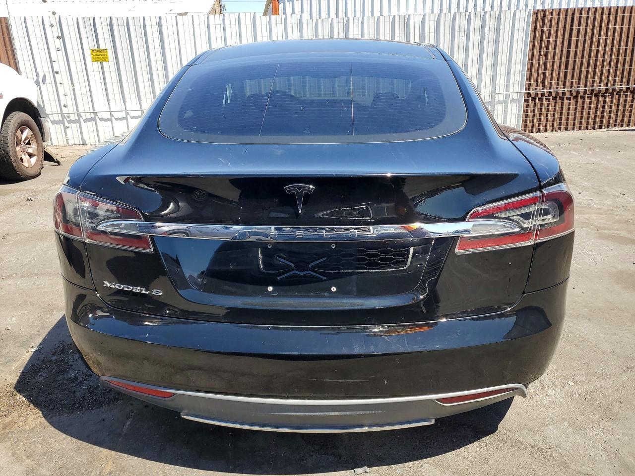 2013 Tesla Model S - Image 6