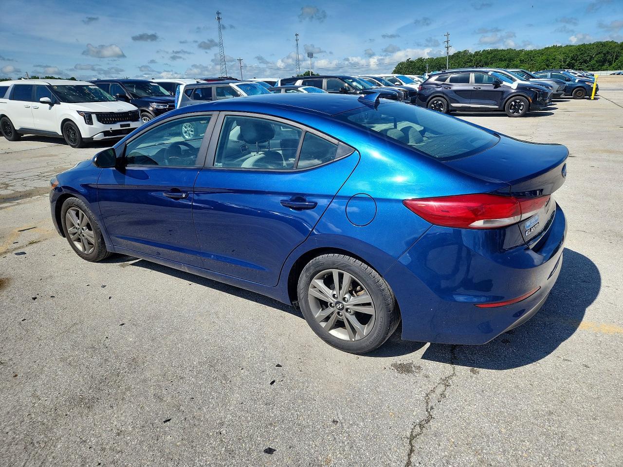 2018 Hyundai Elantra Sel - Фото 2