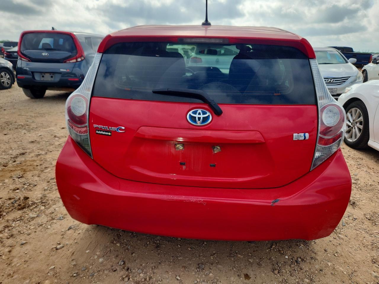 2014 Toyota Prius C Three - Image 6