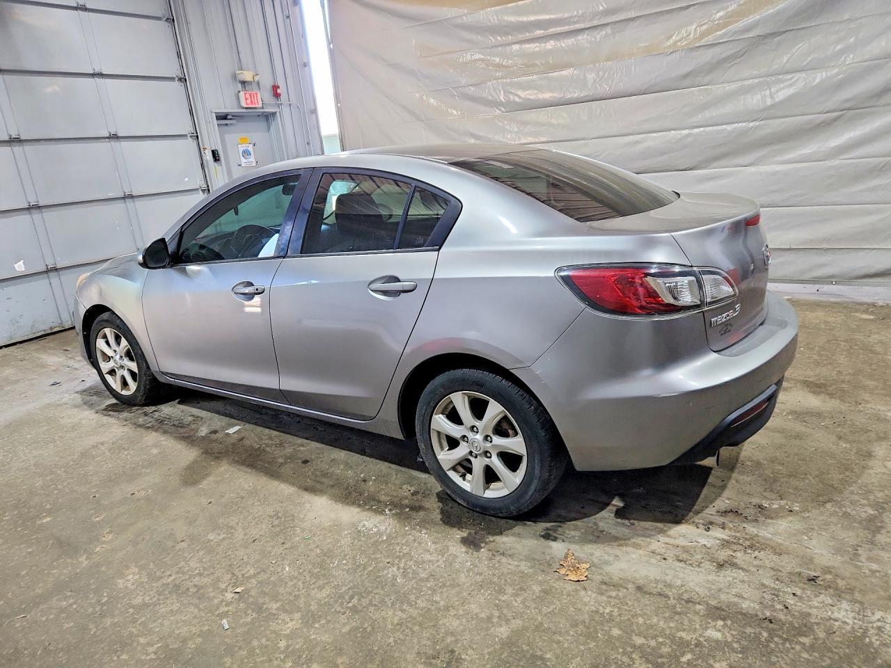 2010 Mazda 3 I - Фото 2