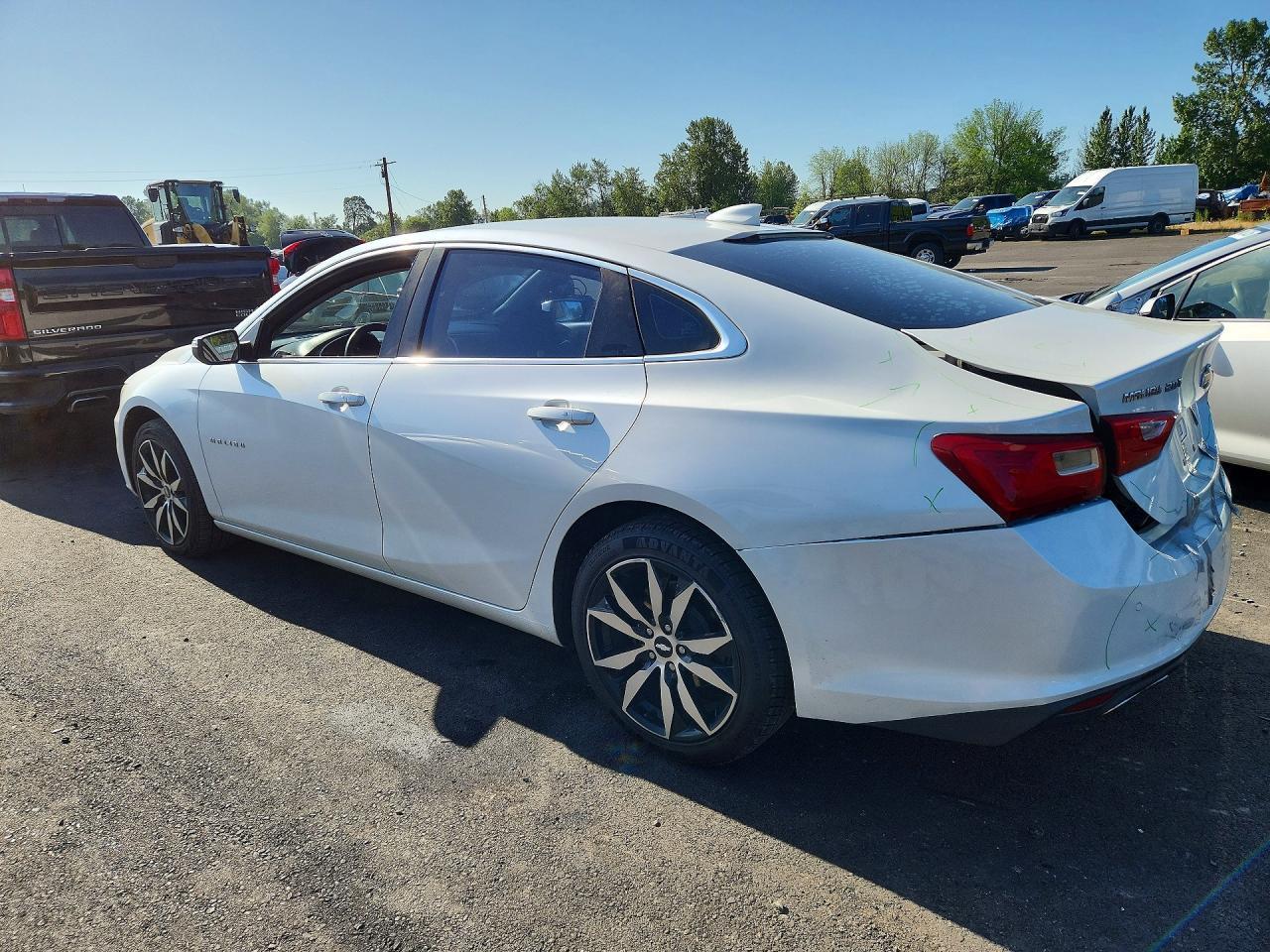 2016 Chevrolet Malibu Lt - Image 2