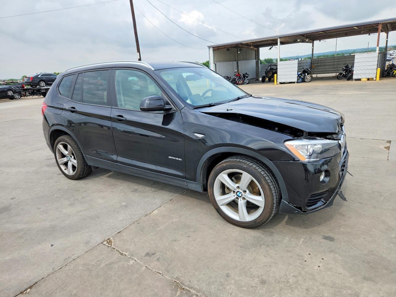 2017 BMW X3 Sdrive28I - Фото 4