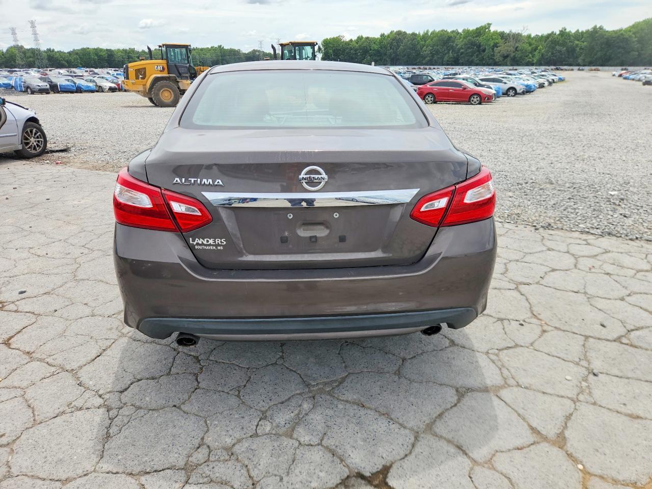 2017 Nissan Altima 2.5 S - Image 6
