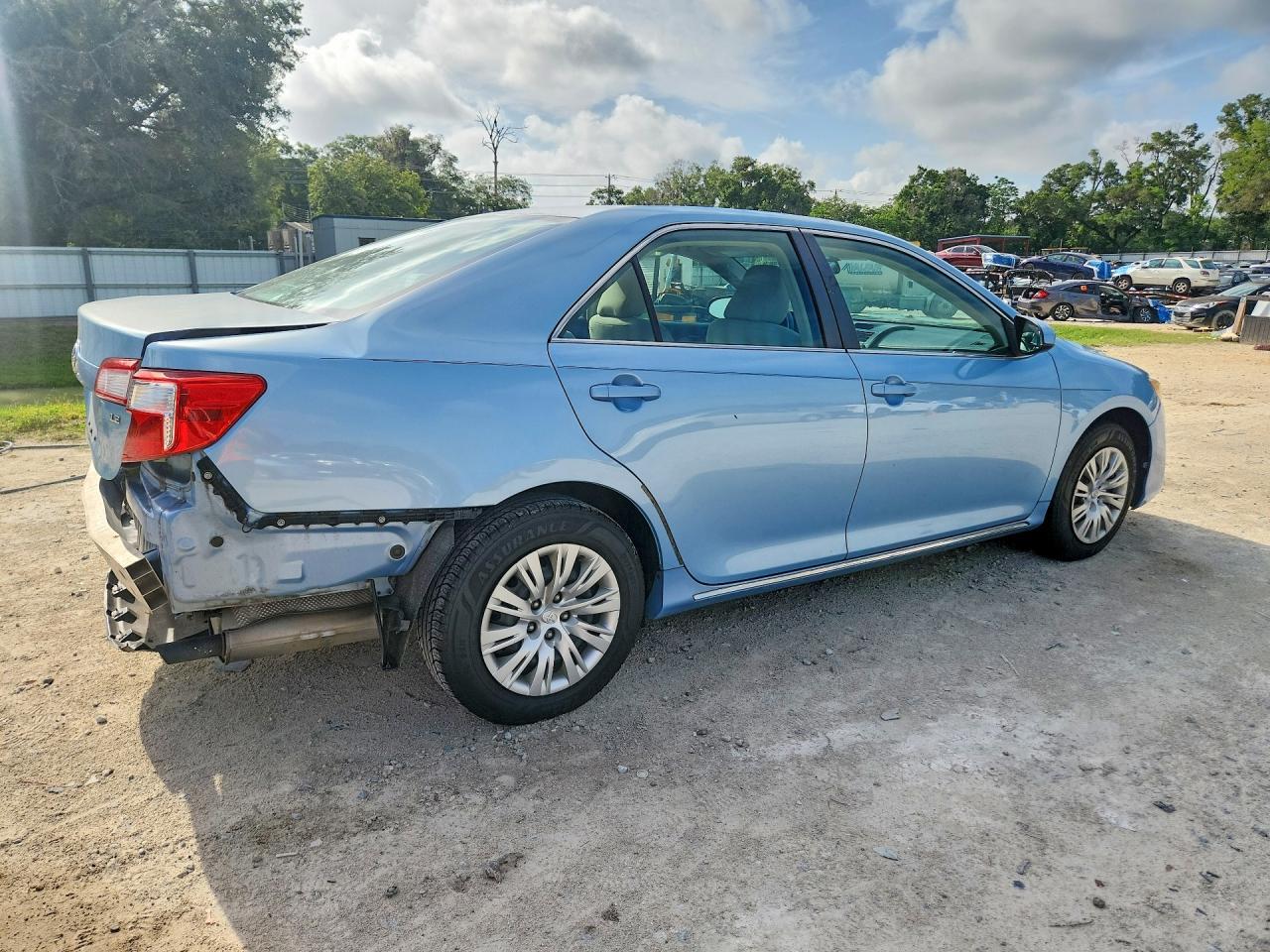 2012 Toyota Camry Le - Image 3