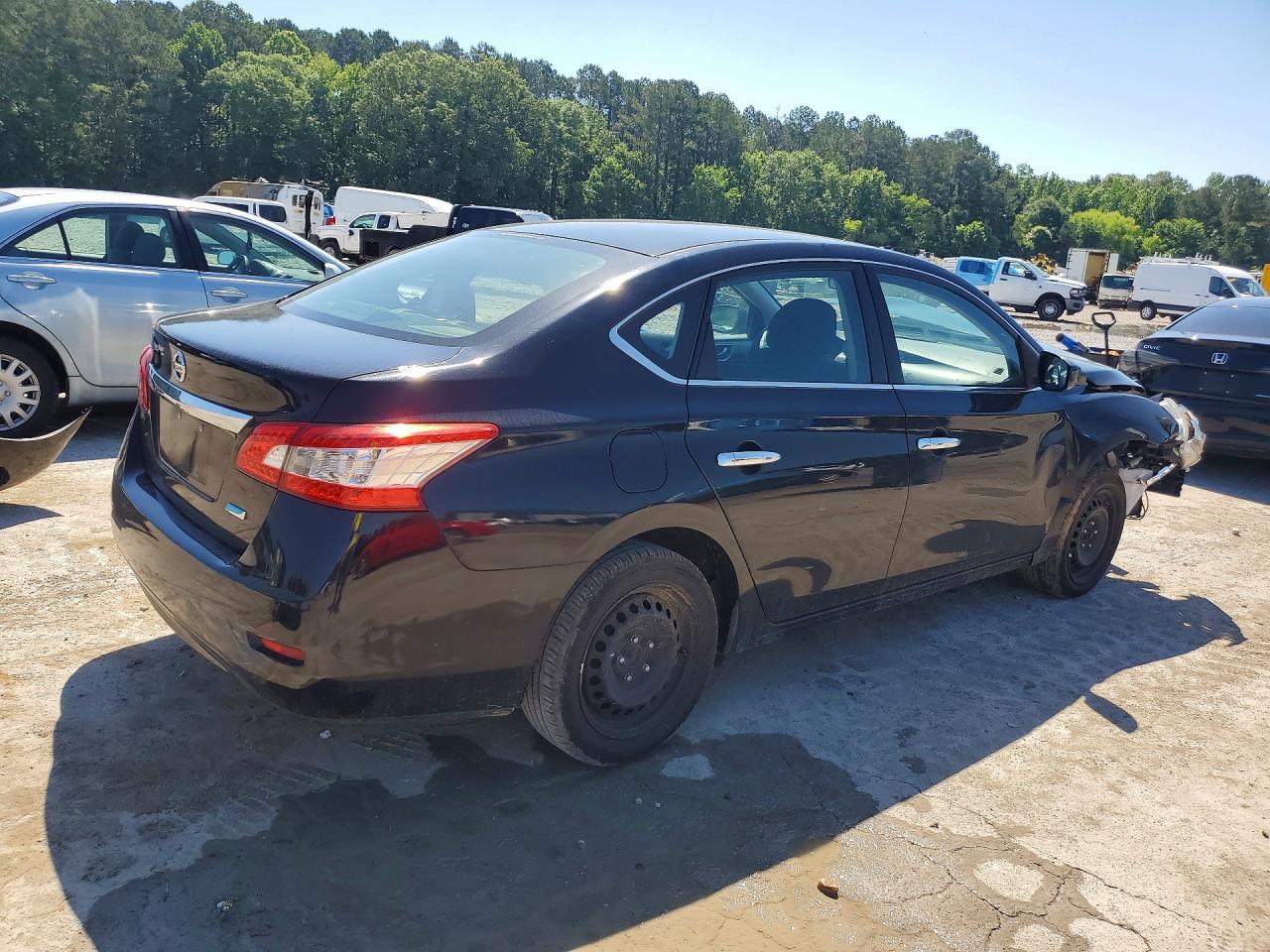 2014 Nissan Sentra S - Фото 3