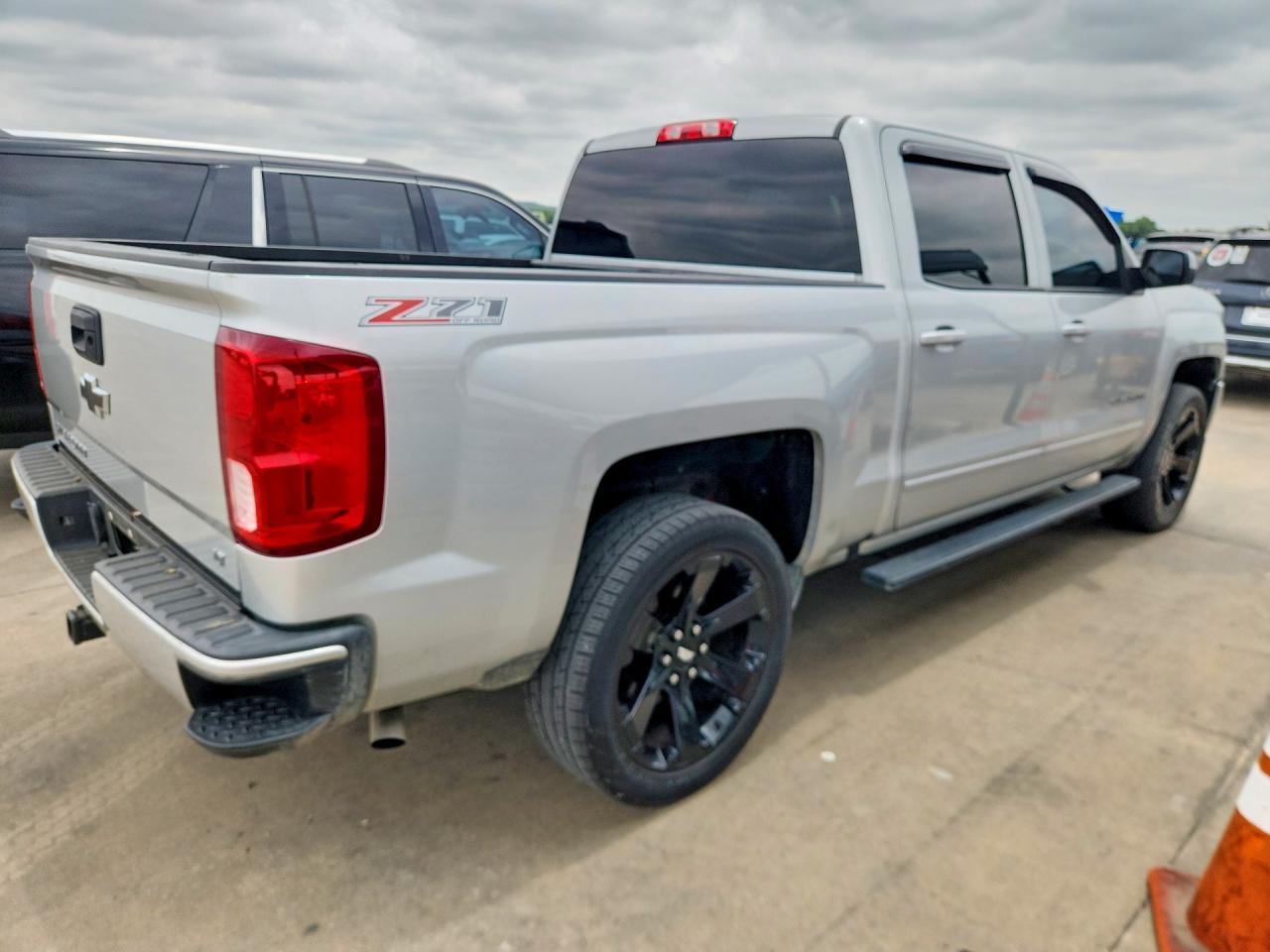 2016 Chevrolet Silverado K1500 Lt - Фото 3