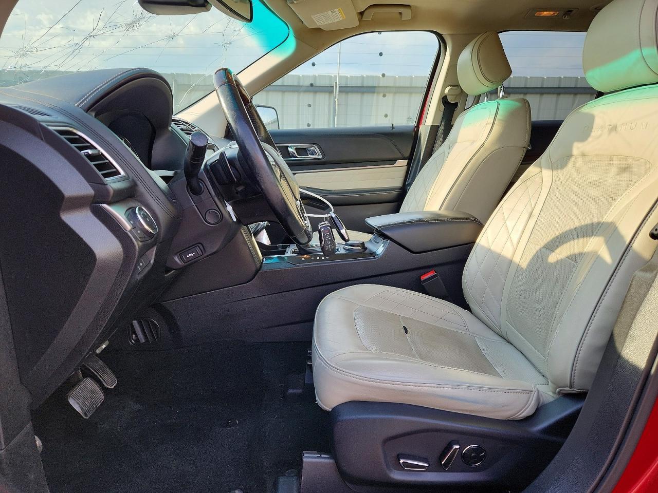2016 Ford Explorer Platinum - Image 7
