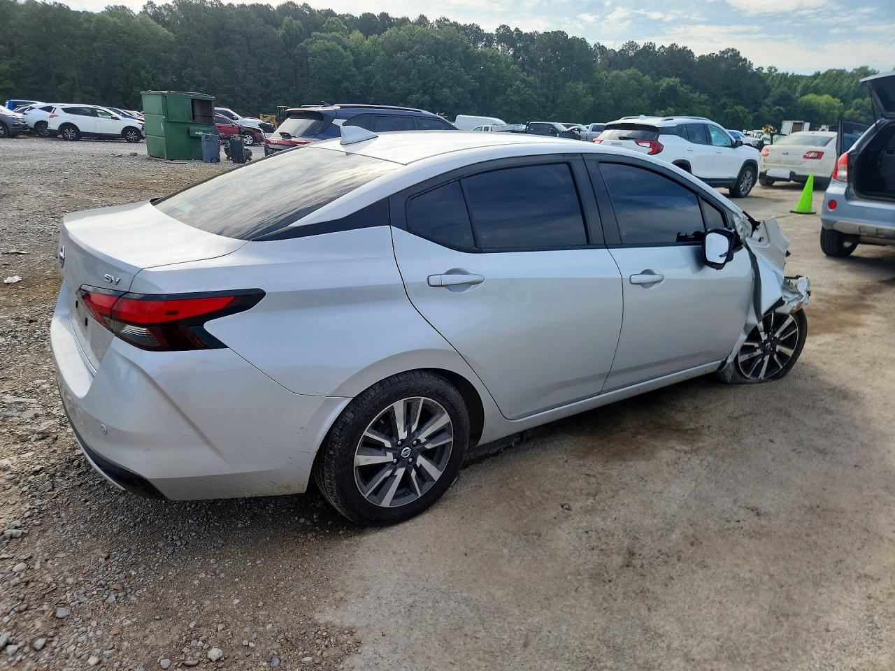 2020 Nissan Versa Sv - Фото 3