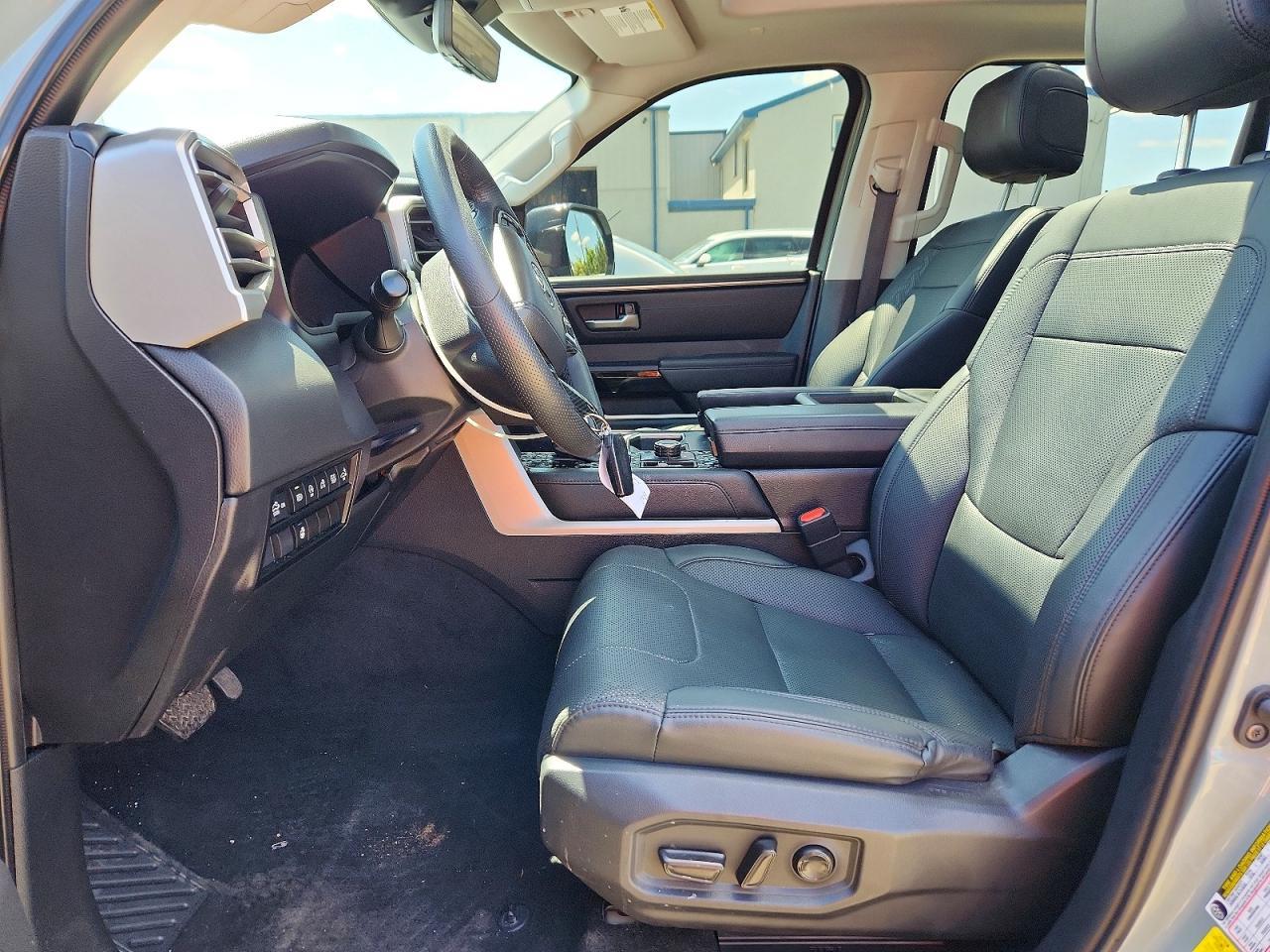 2024 Toyota Tundra Limited - Фото 7