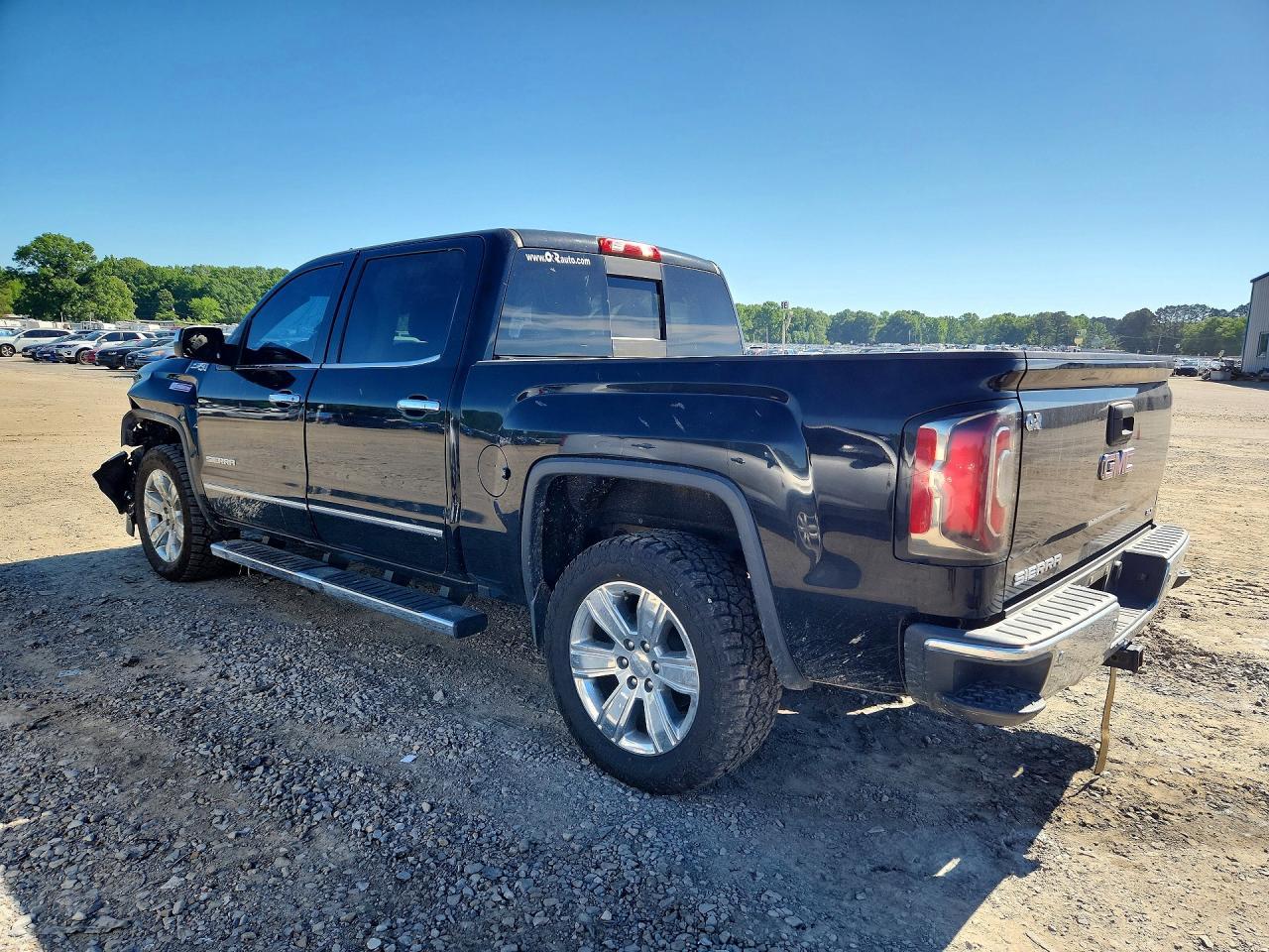 2017 GMC Sierra K1500 Slt - Image 2