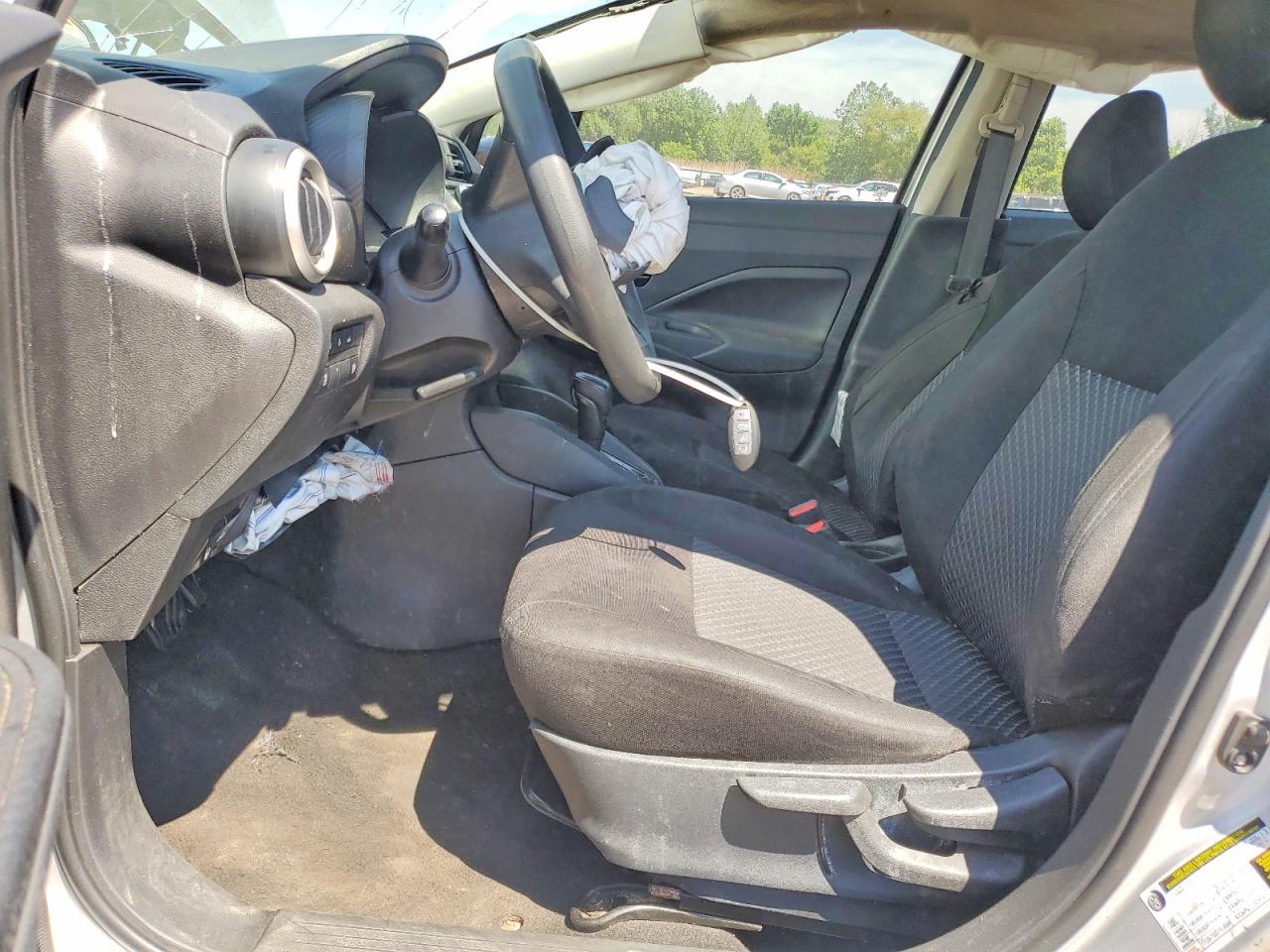 2021 Nissan Versa S - Фото 7