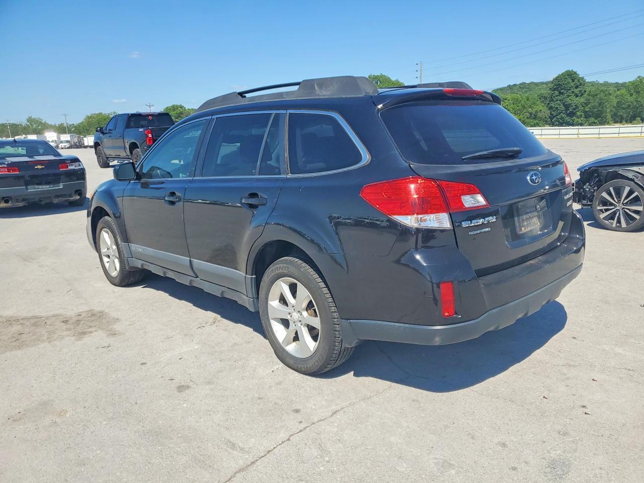 2013 Subaru Outback 2.5I Premium - Image 2