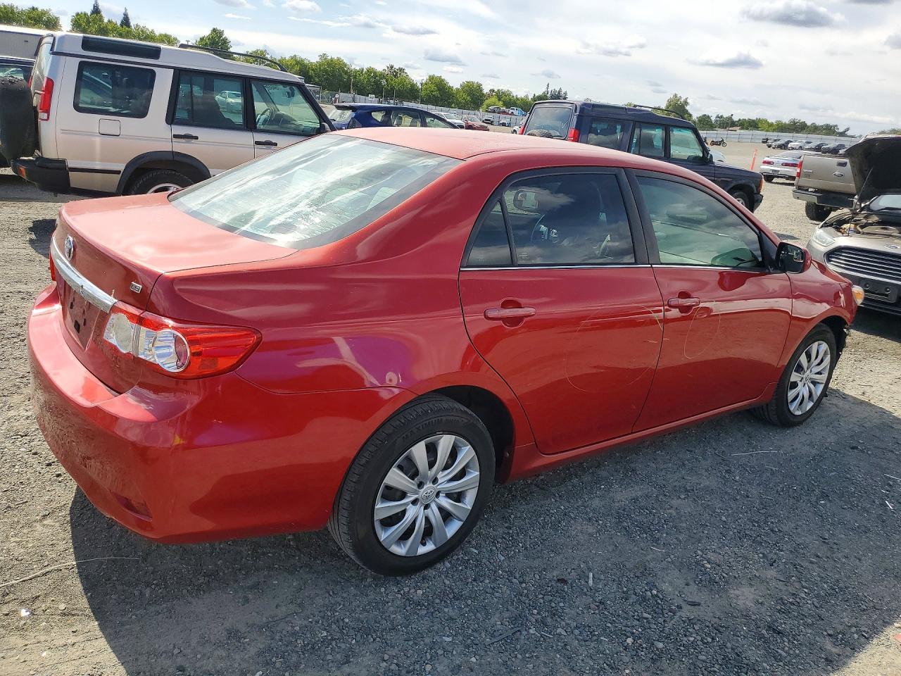 2013 Toyota Corolla Le - Фото 3