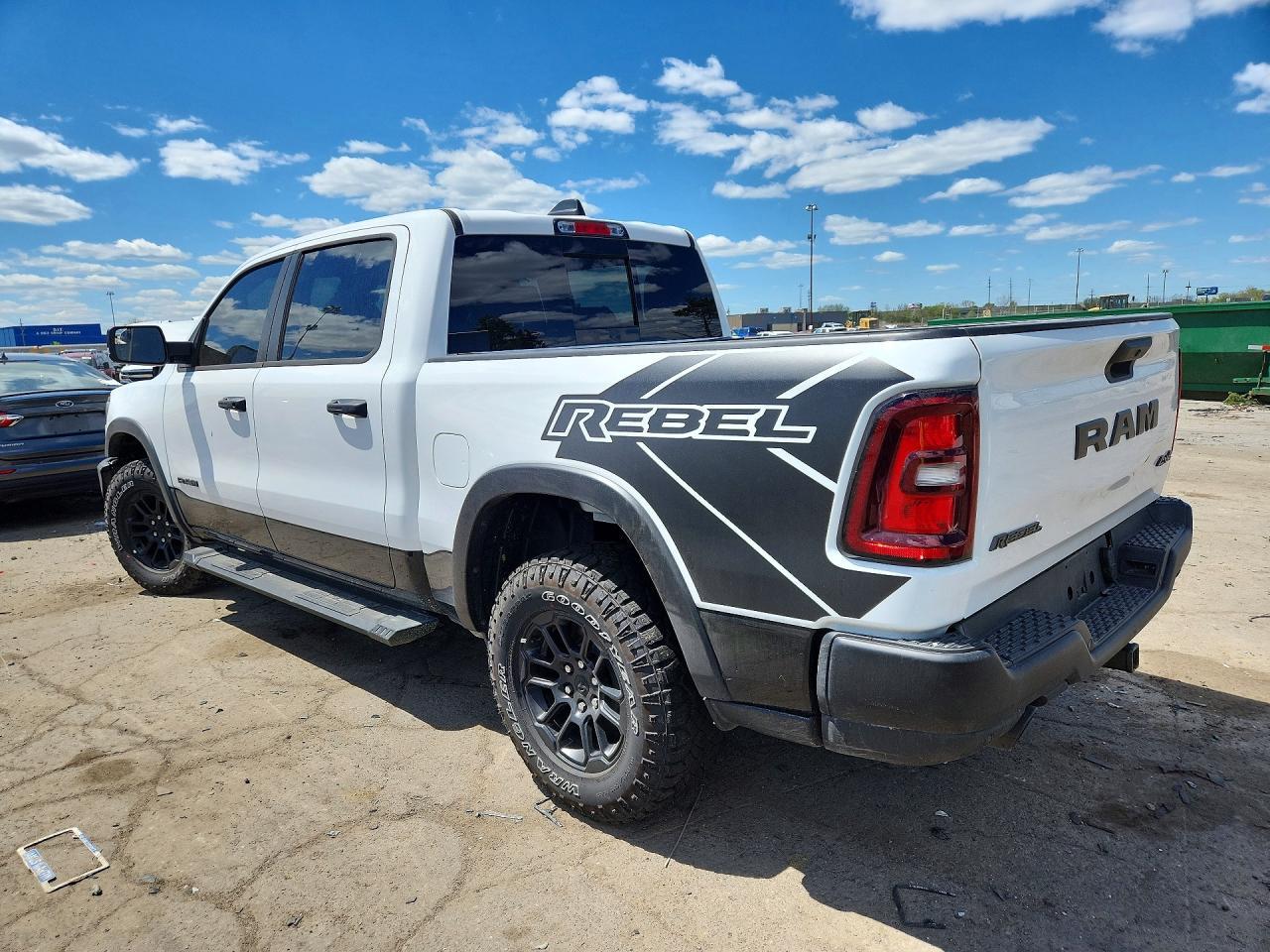 2026 Ram 1500 Rebel - Фото 2