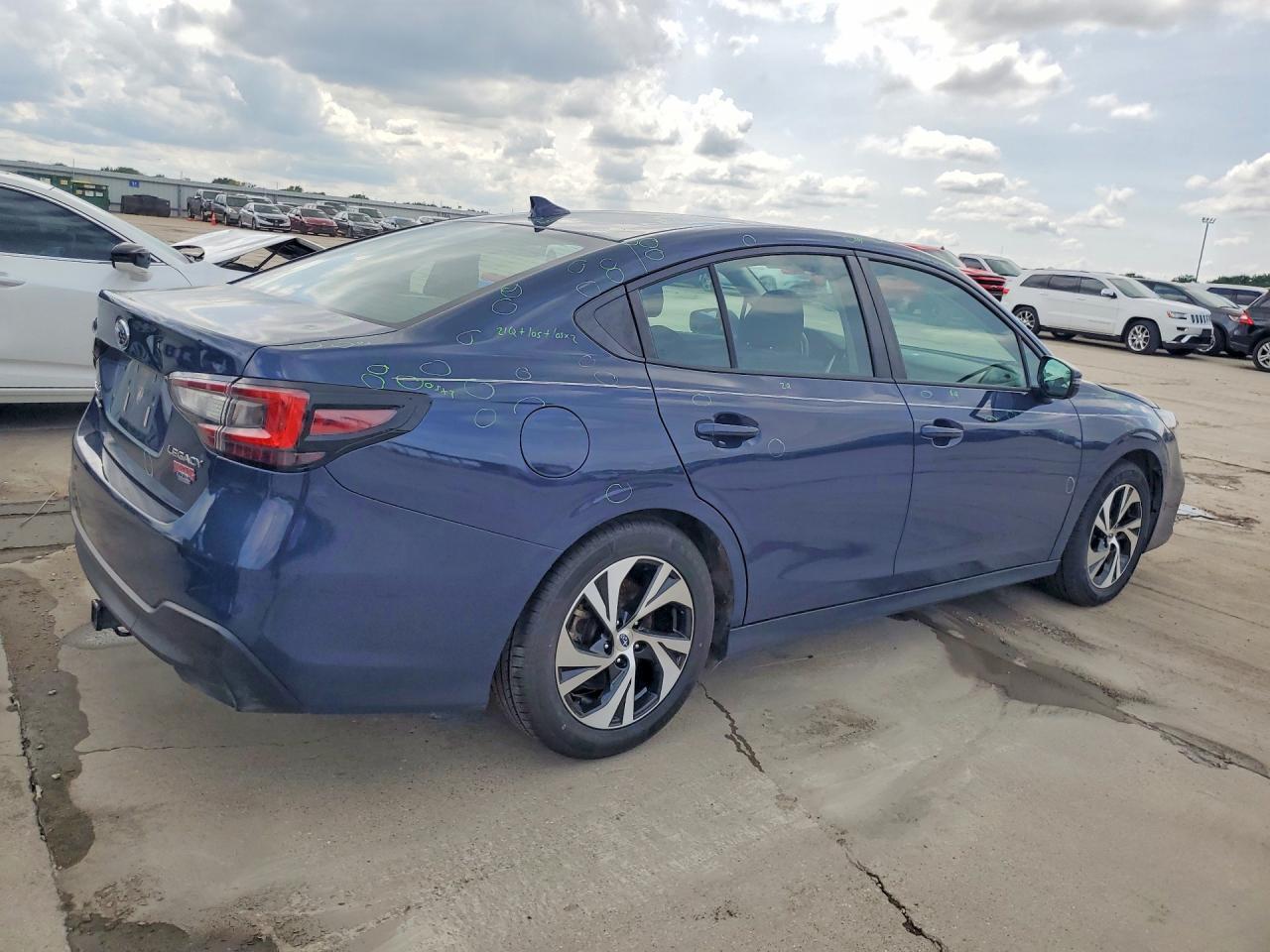 2023 Subaru Legacy Premium - Фото 3