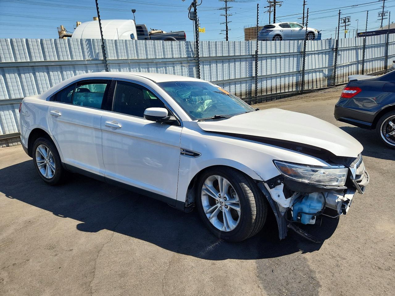 2015 Ford Taurus Sel - Image 4