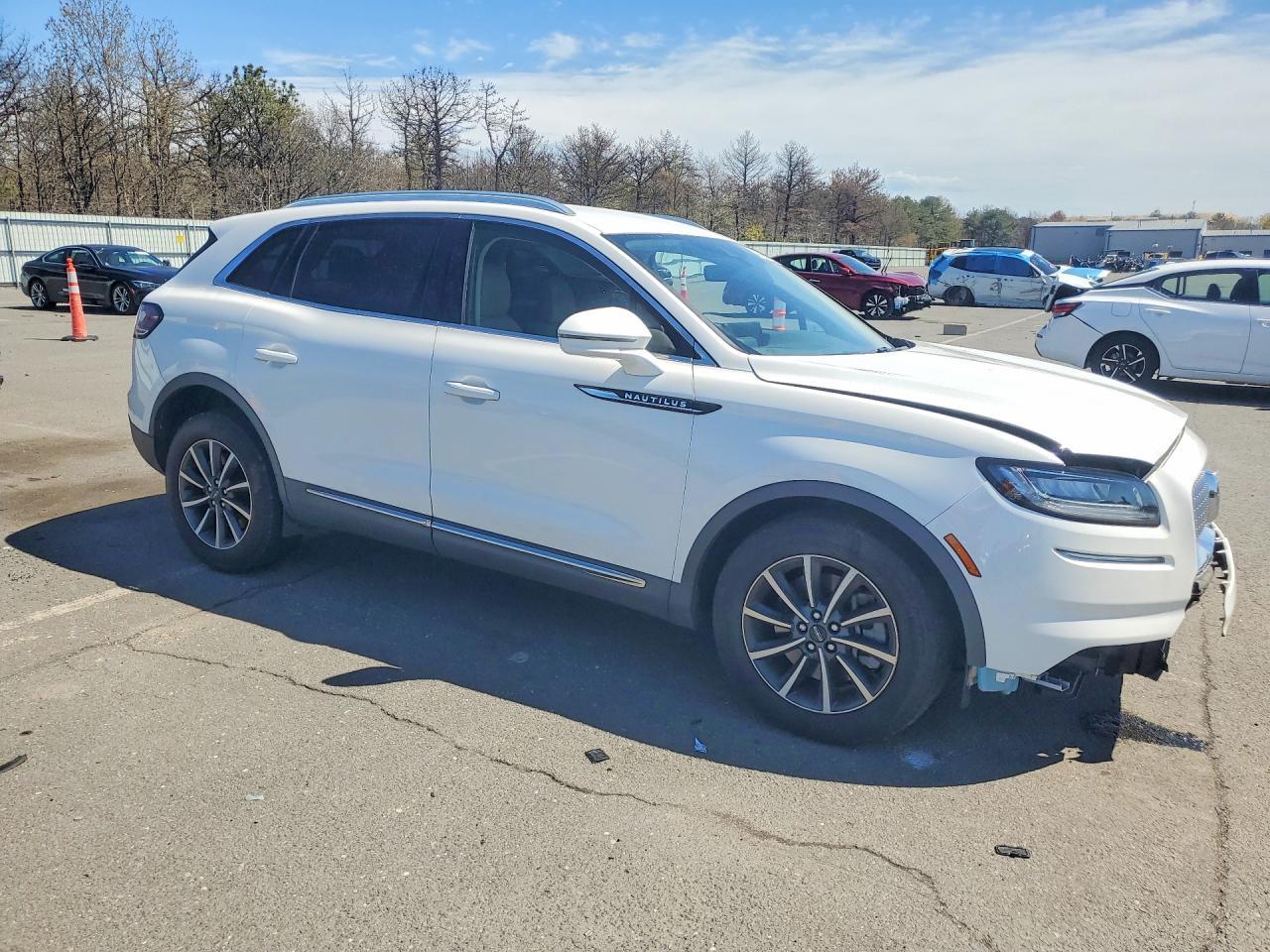 2021 Lincoln Nautilus - Фото 4