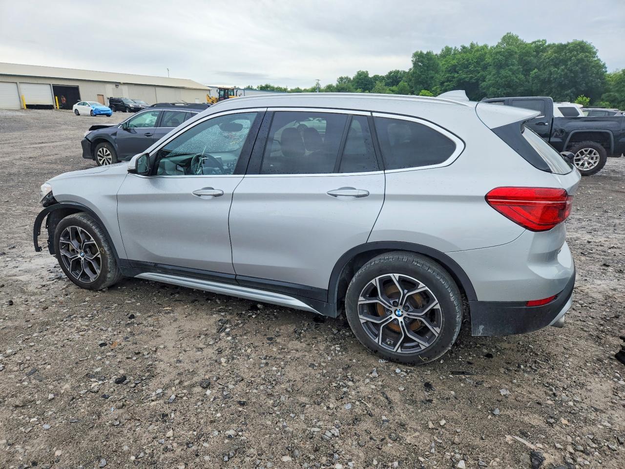 2021 BMW X1 xDrive28I - Image 2