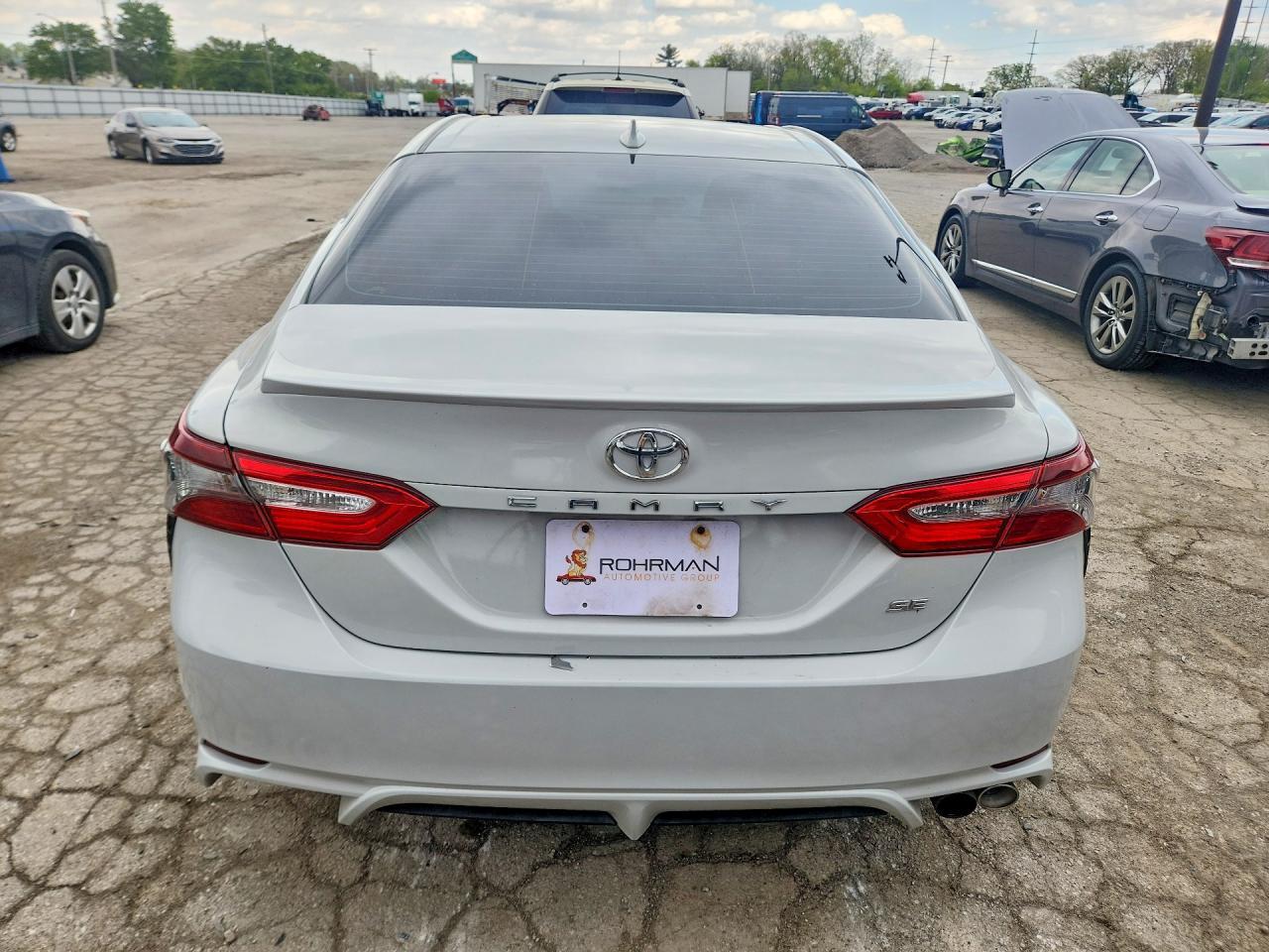 2024 Toyota Camry Se - Фото 6