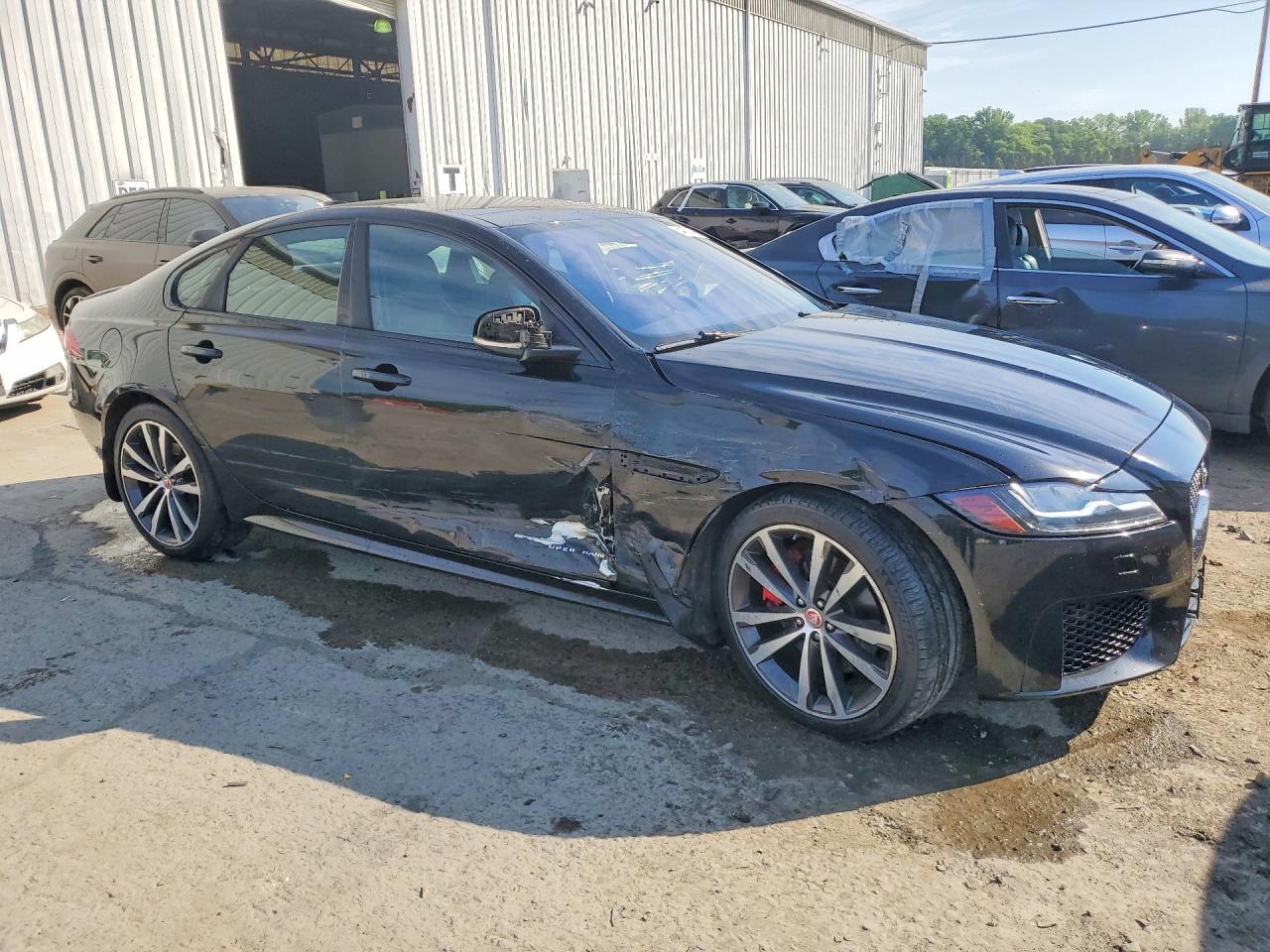 2016 Jaguar Xf S - Фото 4