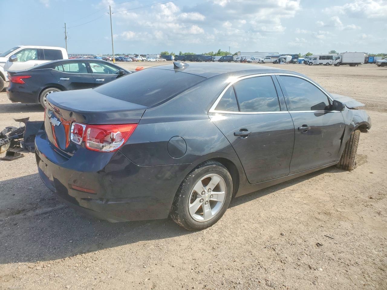 2015 Chevrolet Malibu 1Lt - Image 3