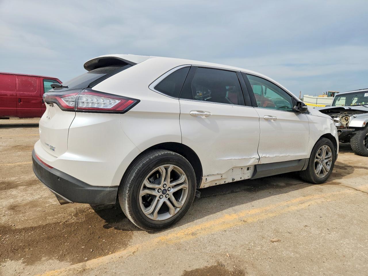 2017 Ford Edge Titanium - Image 3