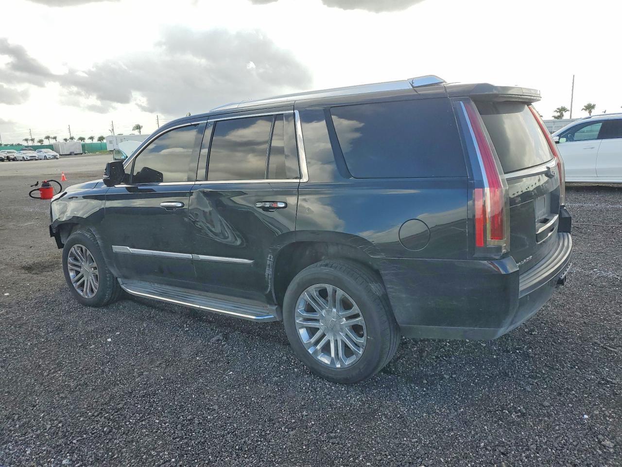2016 Cadillac Escalade - Фото 2