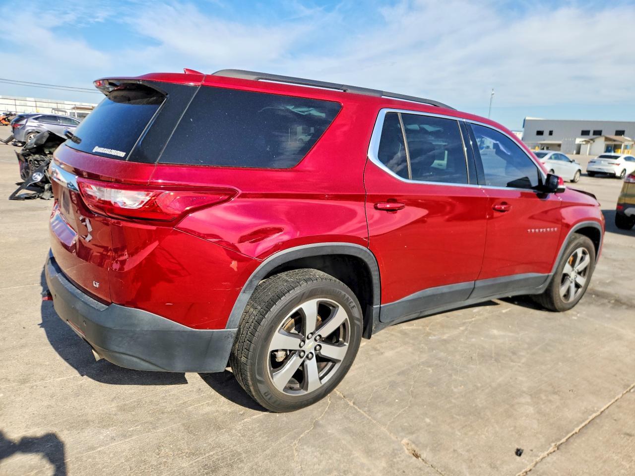 2019 Chevrolet Traverse Lt - Image 3