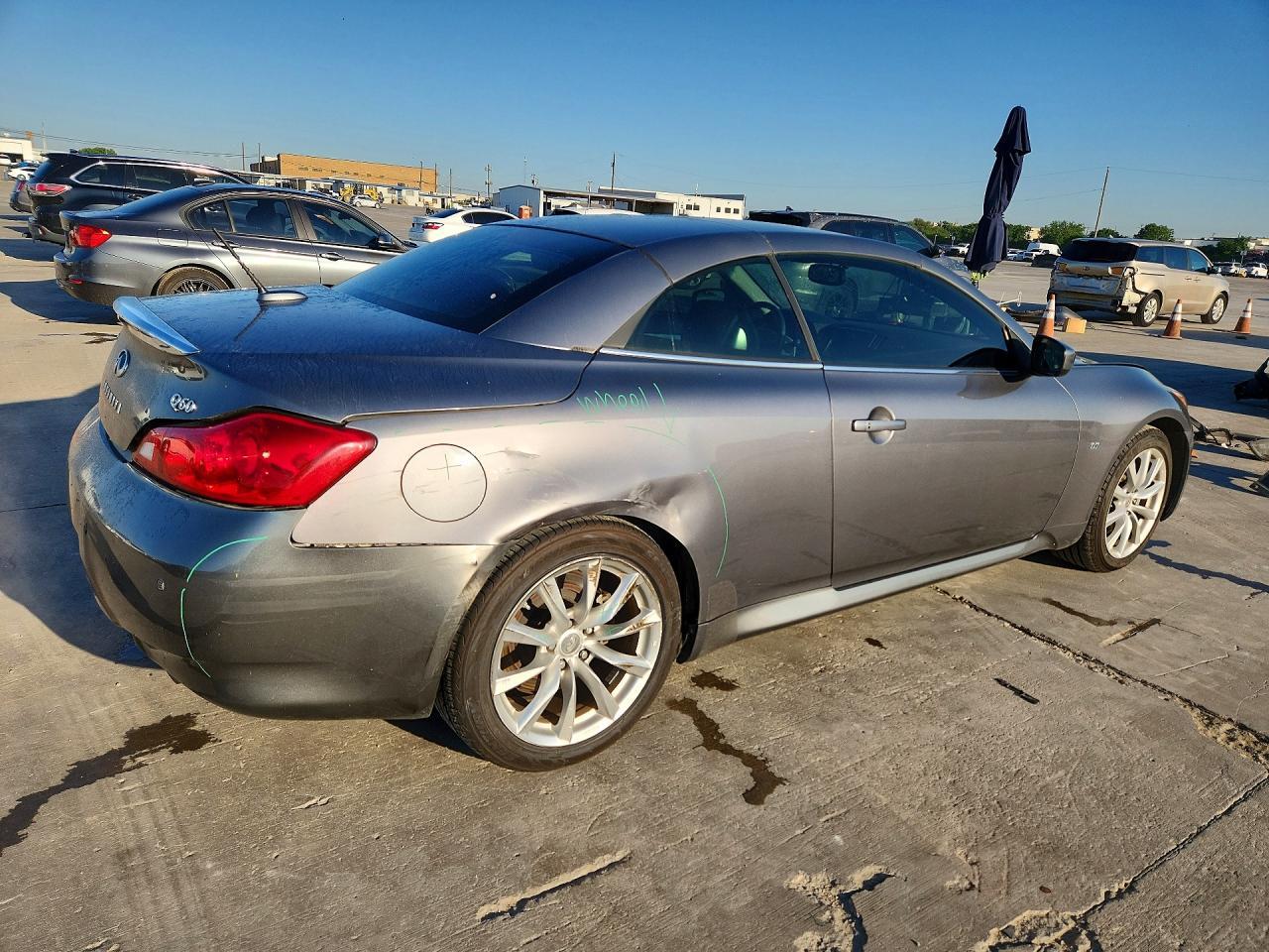 2014 Infiniti Q60 Convertible Base - Фото 3