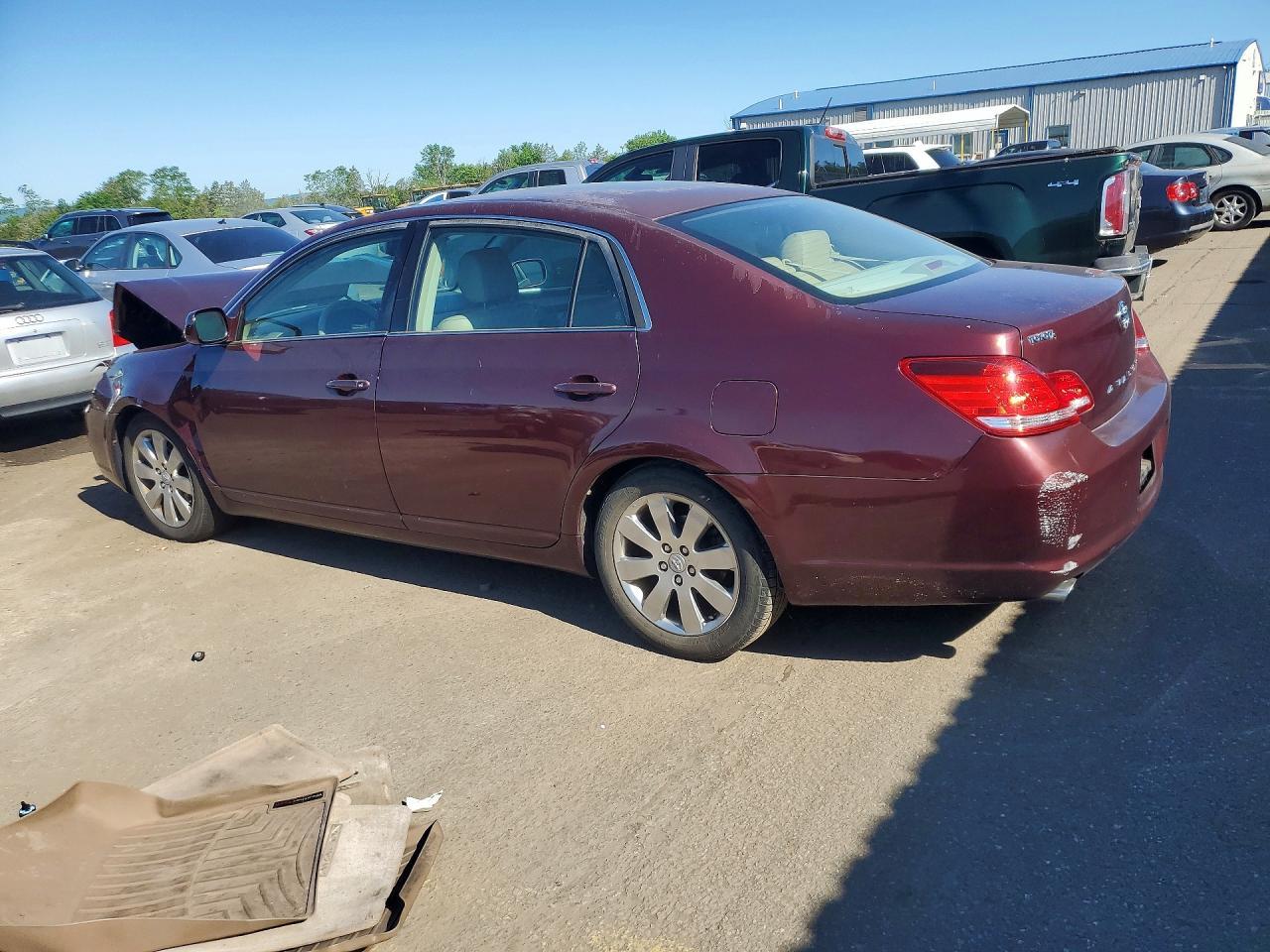 2006 Toyota Avalon Xls - Image 2