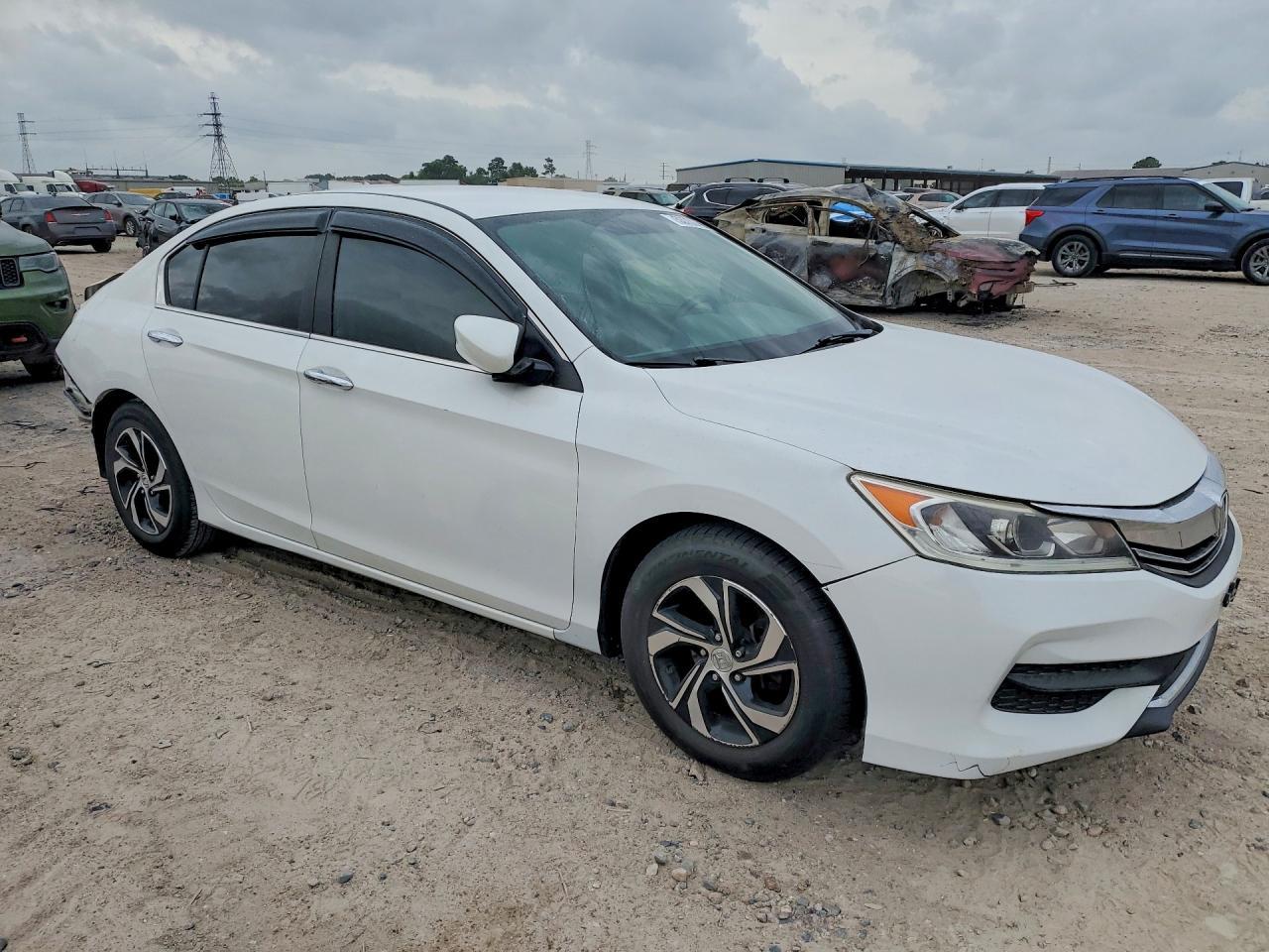 2017 Honda Accord - Image 4