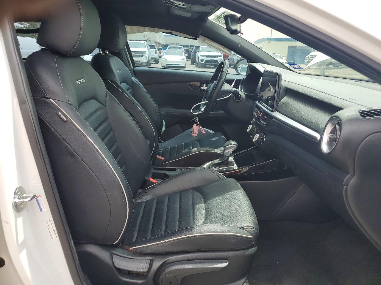 2023 Kia Forte Gt Line - Фото 7
