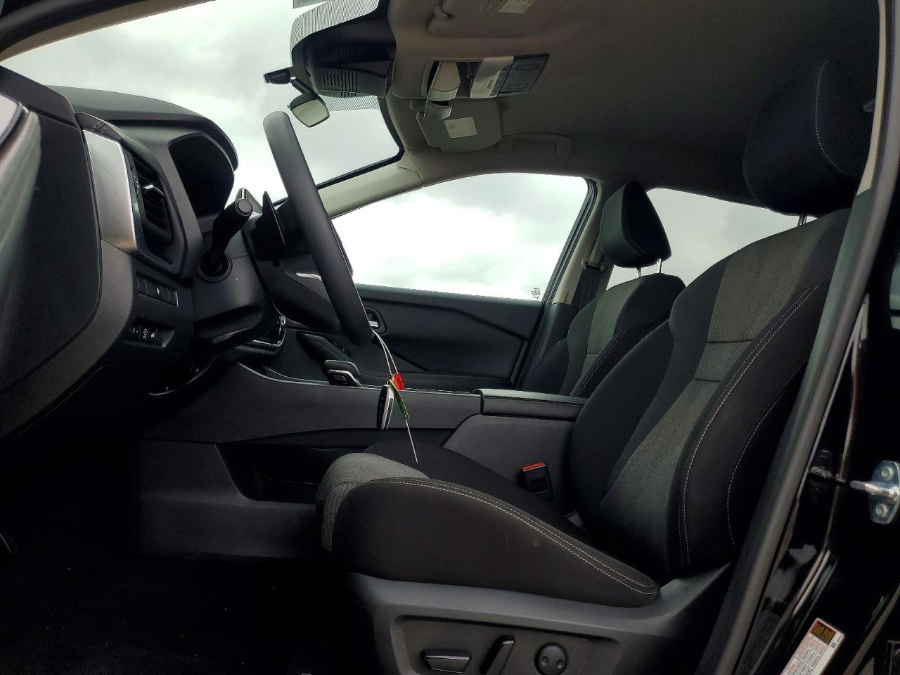 2024 Nissan Rogue Sv - Image 7