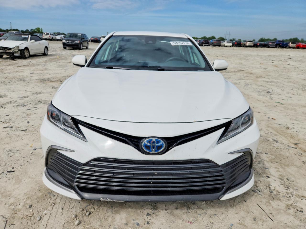 2022 Toyota Camry Le - Image 5