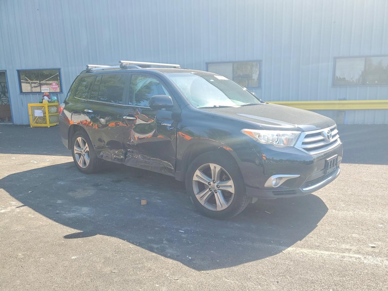 2013 Toyota Highlander Limited - Image 4