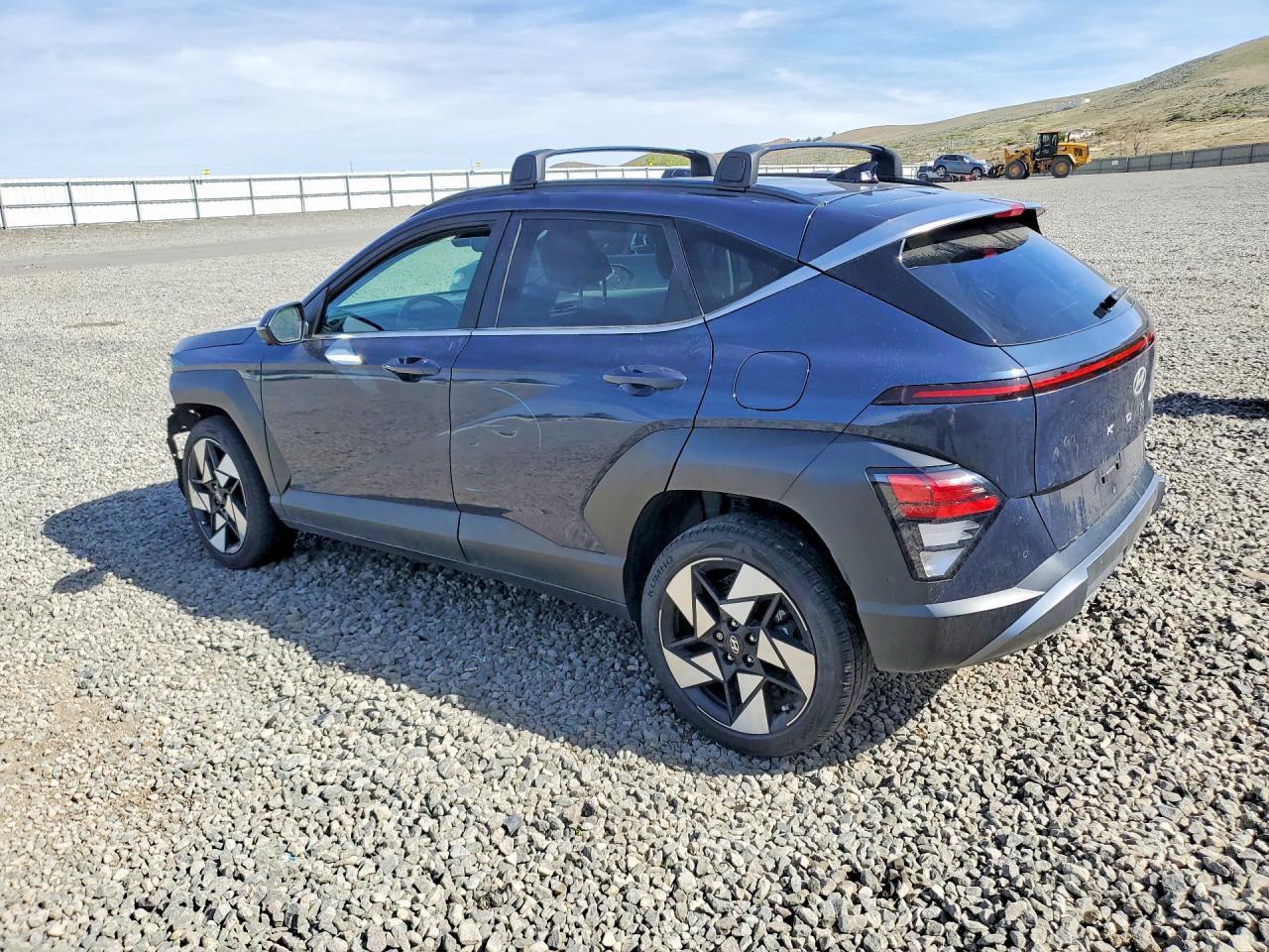 2025 Hyundai Kona Limited - Фото 2