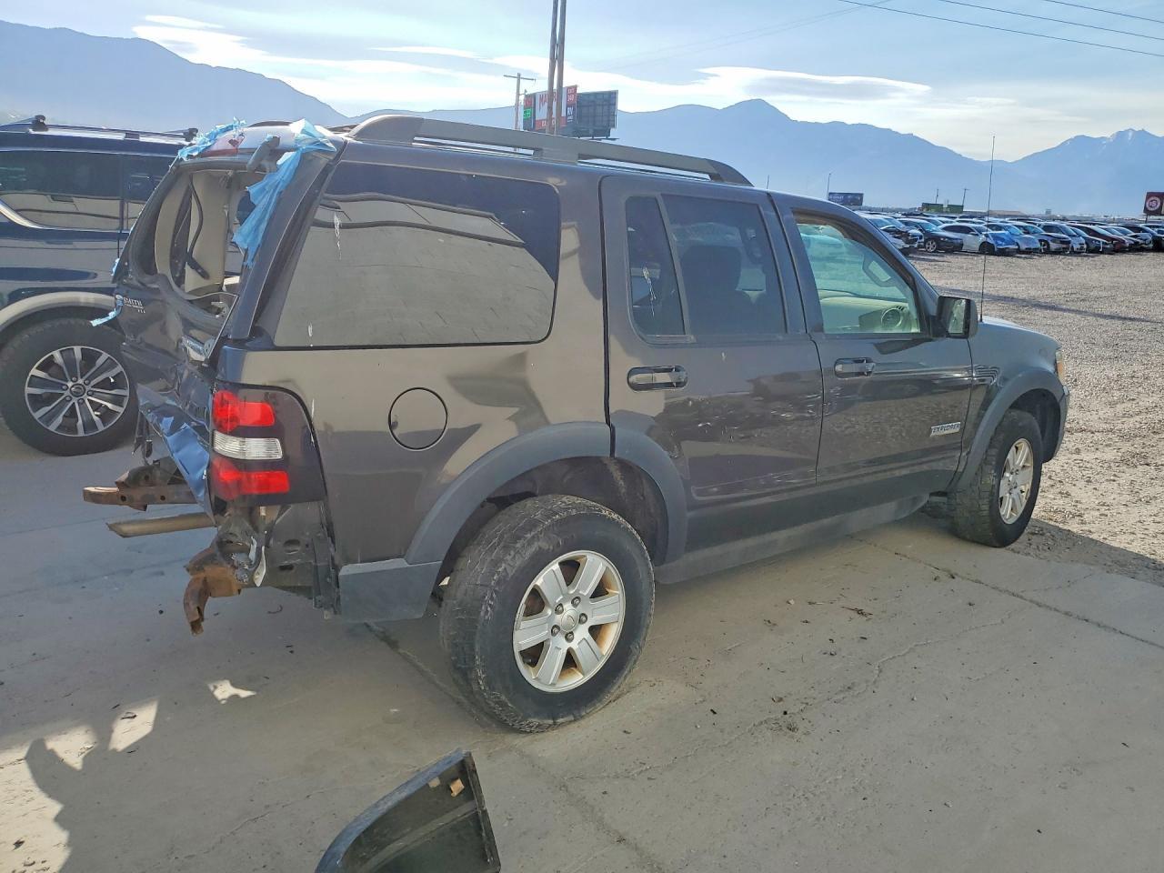 2007 Ford Explorer Xlt - Фото 3