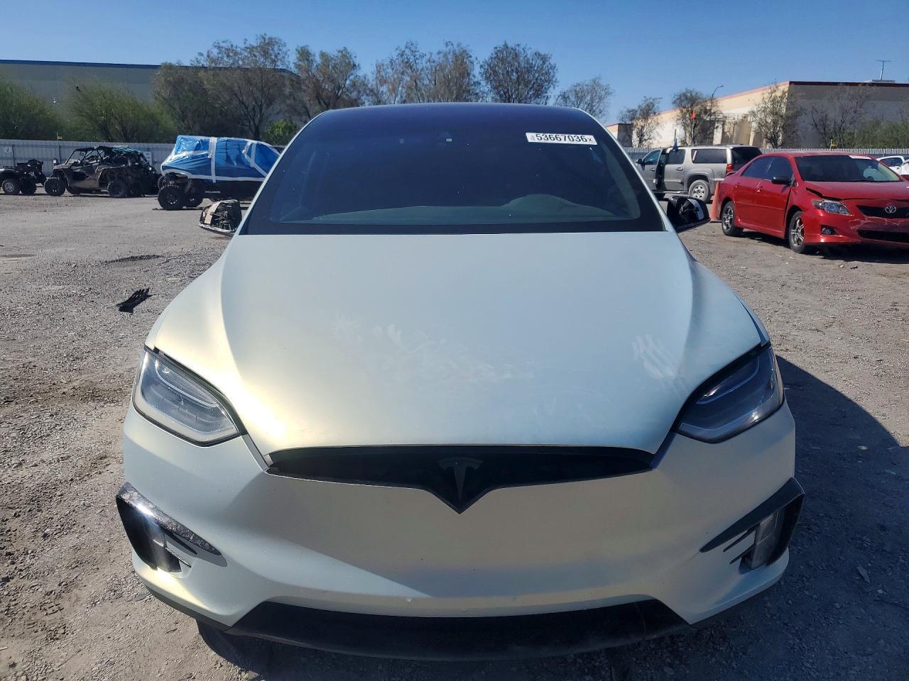 2016 Tesla Model X - Image 5