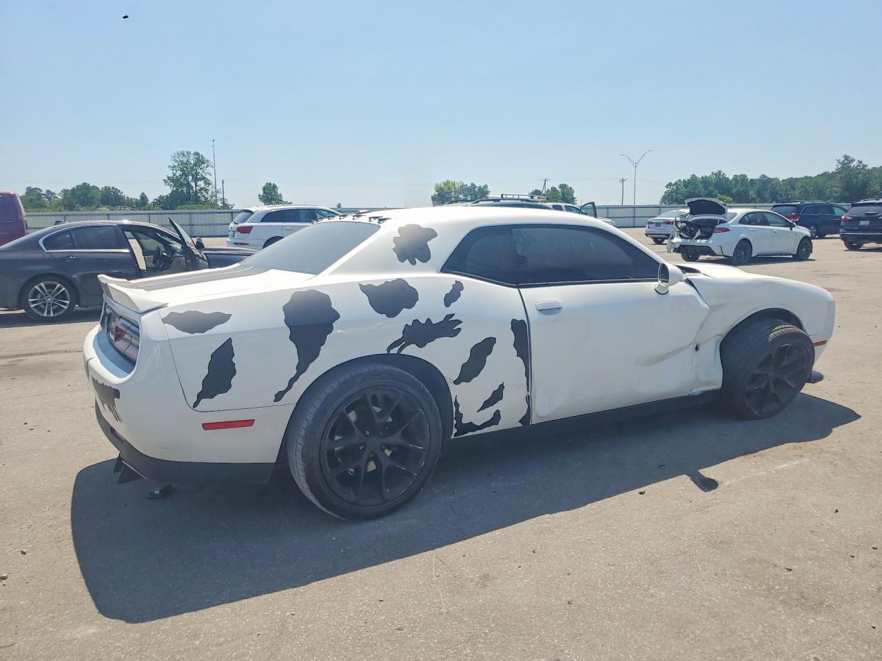2022 Dodge Challenger Gt - Image 3